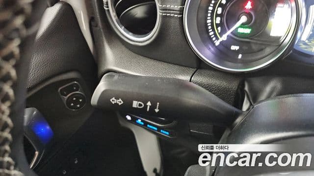Jeep Wrangler 2022 — ფოტო 10/20