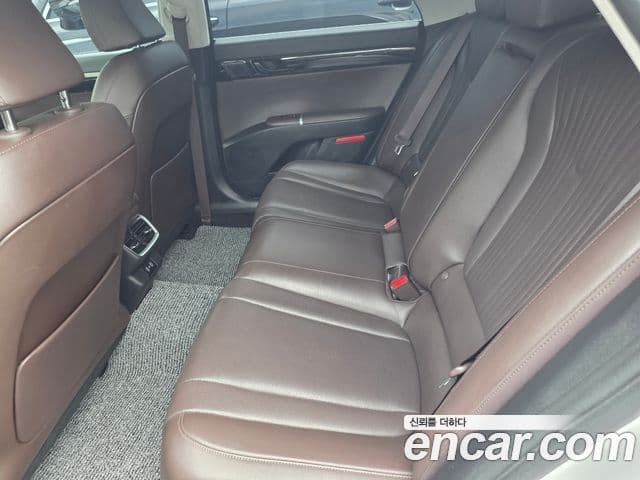 Hyundai Grandeur 2023 — ფოტო 11/20