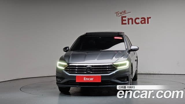 Volkswagen Jetta 2021 — ფოტო 3/20
