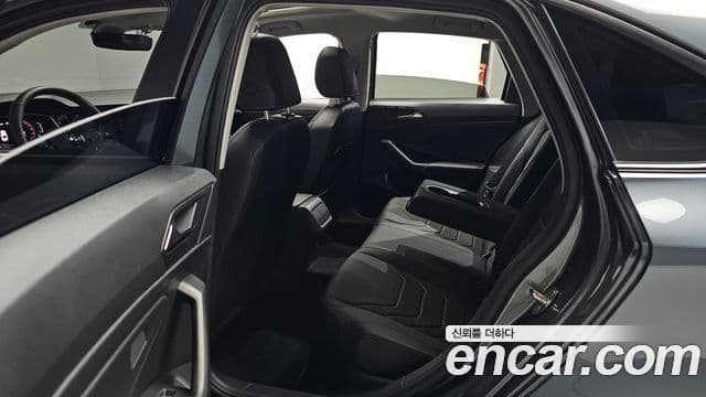 Volkswagen Jetta 2021 — ფოტო 12/20