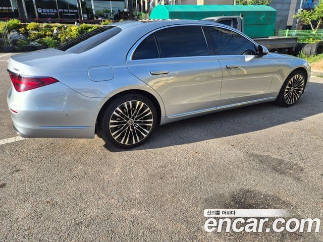 Mercedes-Benz S-Class 2022 — Şəkil 2/11