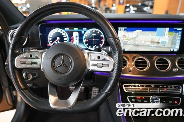 Mercedes-Benz E-Class 2020 — Şəkil 16/20