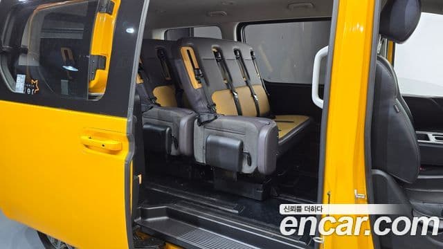 Hyundai Staria 2023 — Фото 11/20