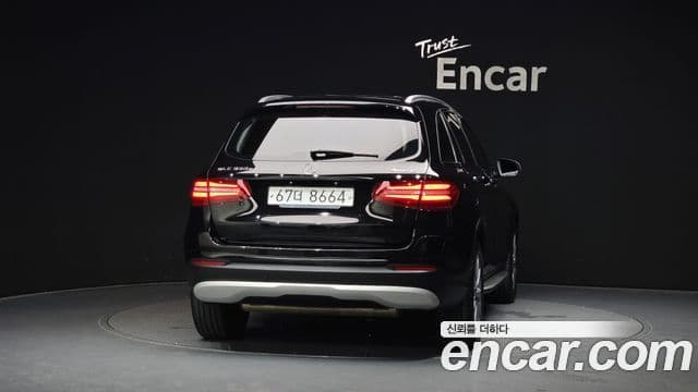 Mercedes-Benz GLC-Class 2018 — Şəkil 4/20