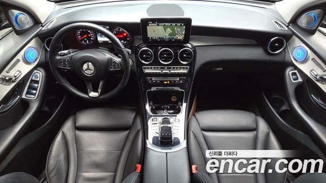 Mercedes-Benz GLC-Class 2018 — Şəkil 7/20