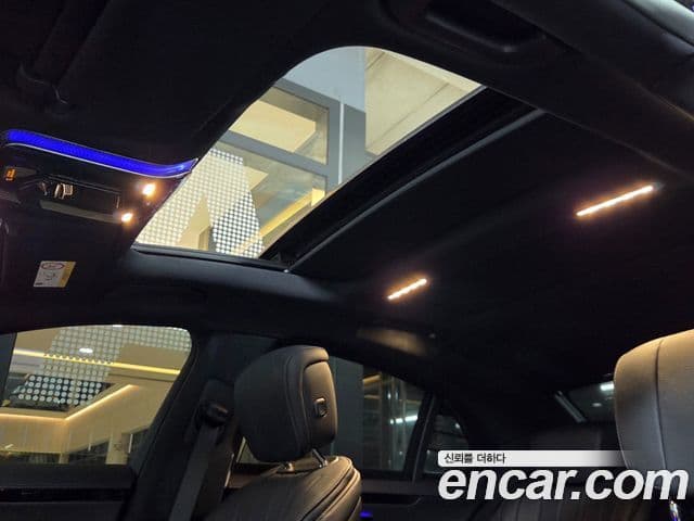Mercedes-Benz S-Class 2023 — Фото 8/20