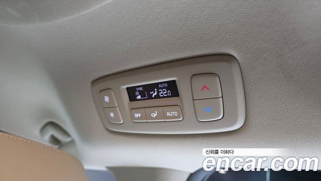 Kia Carnival 2024 — ფოტო 17/20