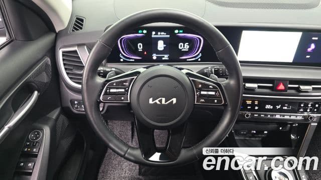 Kia Seltos 2025 — Şəkil 23/32