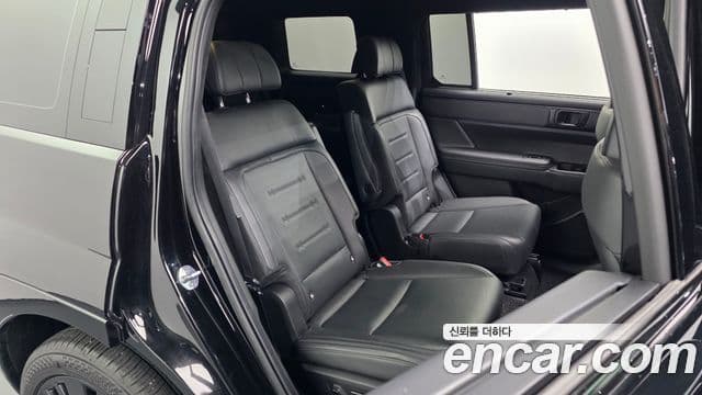 Hyundai Santa Fe 2023 — Şəkil 11/20