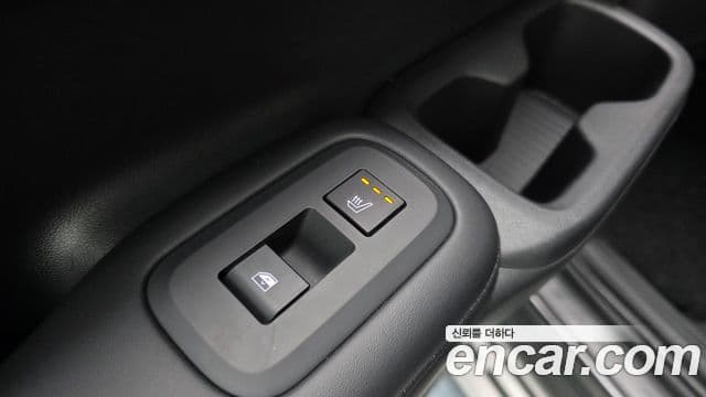 Hyundai Santa Fe 2023 — Şəkil 19/36