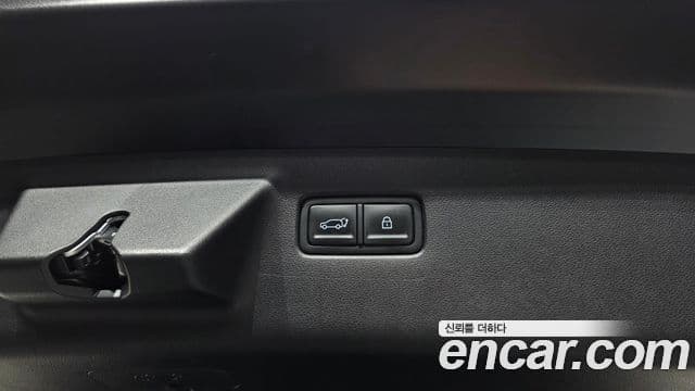 Hyundai Santa Fe 2023 — Şəkil 30/36