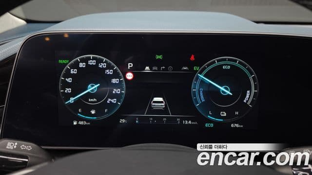 Kia Niro 2025 — ფოტო 8/20
