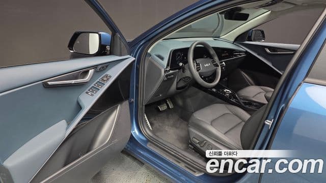 Kia Niro 2025 — ფოტო 10/20
