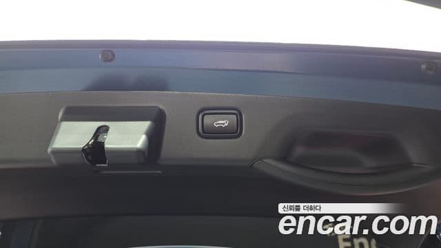 Kia Niro 2025 — ფოტო 17/20