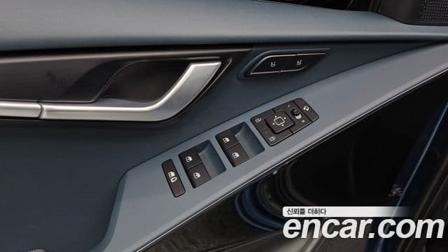 Kia Niro 2025 — ფოტო 19/20