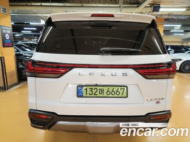 Lexus LX 2025 — ფოტო 5/20