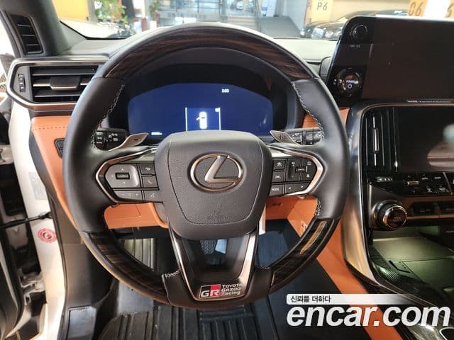 Lexus LX 2025 — ფოტო 11/20