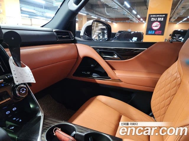 Lexus LX 2025 — ფოტო 18/20