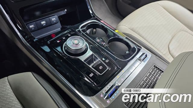 Kia Carnival 2022 — Şəkil 8/20