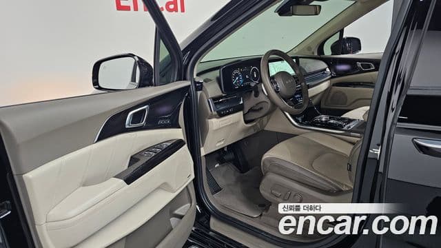 Kia Carnival 2022 — Şəkil 9/20