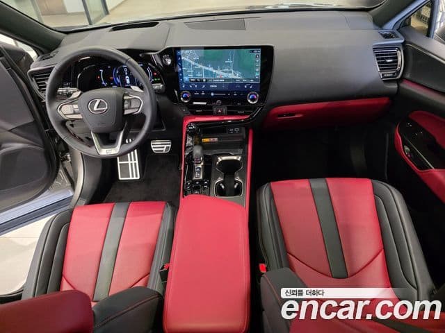 Lexus NX450h+ 2025 — Photo 6/16