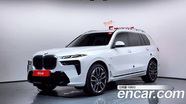 BMW X7 2025 — Photo 7/36