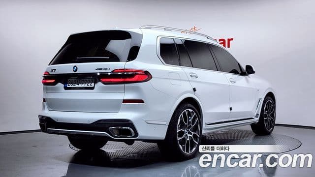 BMW X7 2025 — Photo 2/36