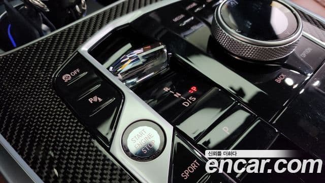 BMW X7 2025 — Photo 12/36