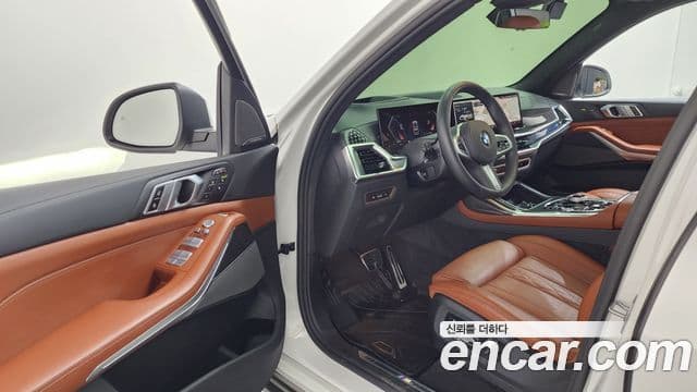 BMW X7 2025 — Photo 35/36