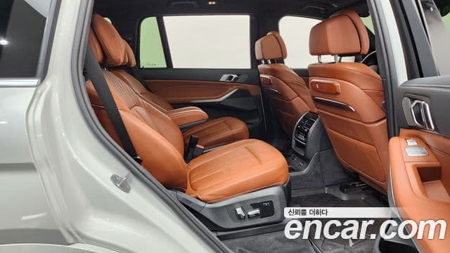 BMW X7 2025 — Photo 30/36