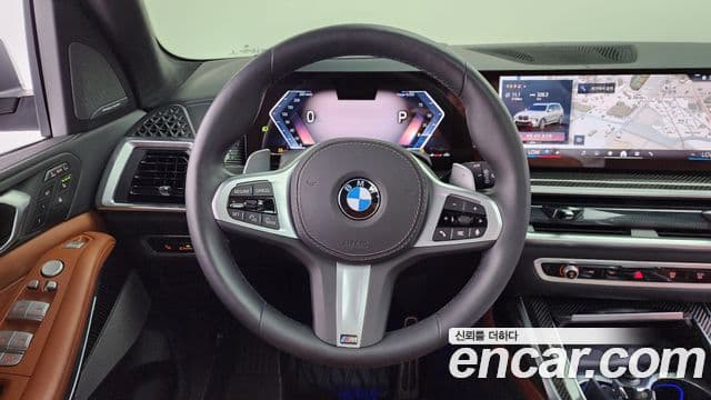 BMW X7 2025 — Photo 33/36