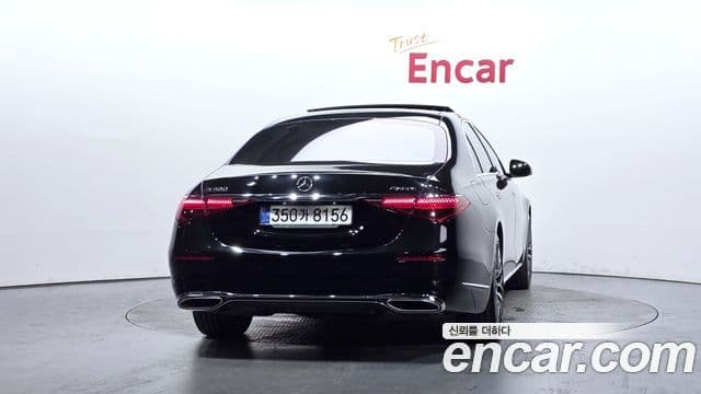 Mercedes-Benz S-Class 2023 — Photo 7/20