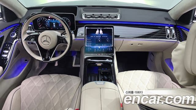 Mercedes-Benz S-Class 2023 — Photo 13/20