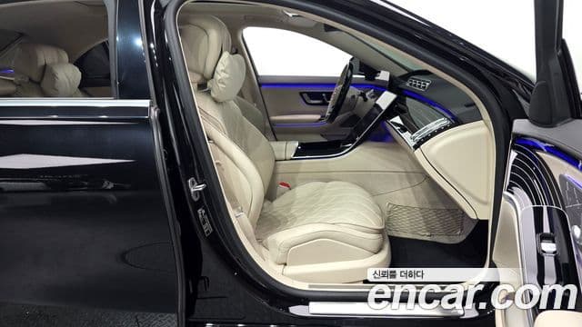 Mercedes-Benz S-Class 2023 — Photo 12/20