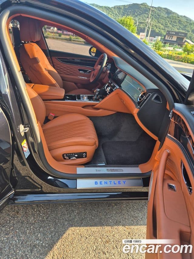 Bentley Flying Spur 2020 — Şəkil 4/9