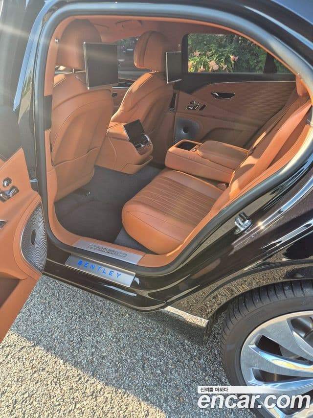 Bentley Flying Spur 2020 — Şəkil 6/9