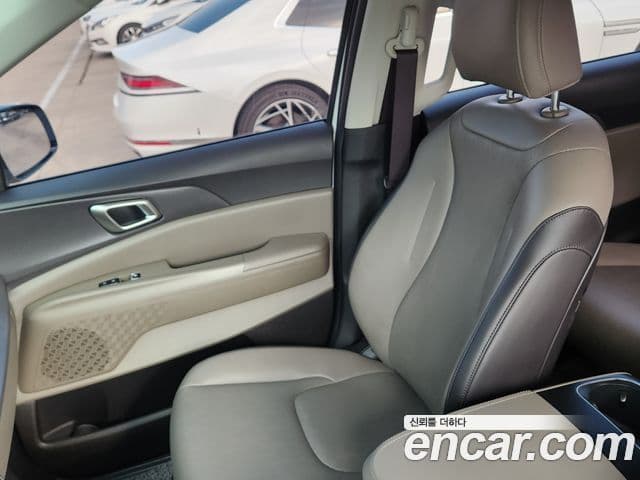 Kia Carnival 2024 — Şəkil 9/20