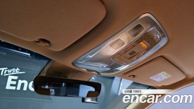 Genesis GV80 2021 — ფოტო 18/20