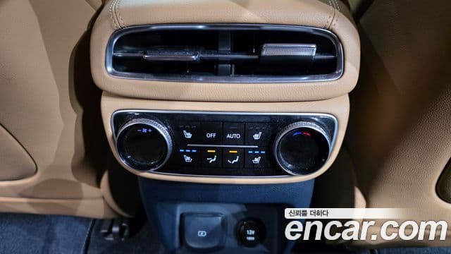 Genesis GV80 2021 — ფოტო 19/20