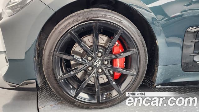 Kia Stinger 2022 — ფოტო 5/20