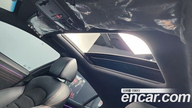 Kia Stinger 2022 — ფოტო 18/20