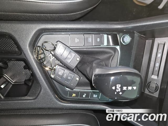 Volkswagen Tiguan 2022 — Şəkil 14/18