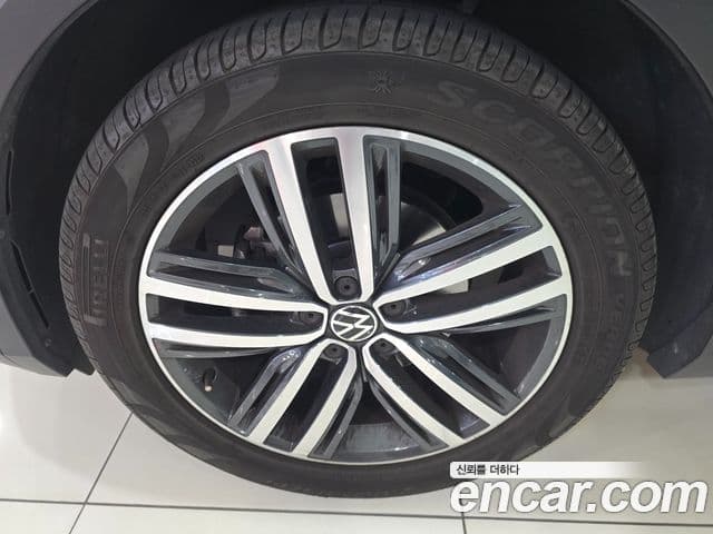 Volkswagen Tiguan 2022 — Şəkil 18/18