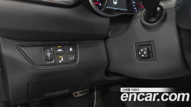Genesis G70 2018 — Photo 23/35