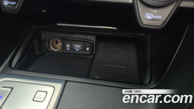 Genesis G70 2018 — Photo 29/35
