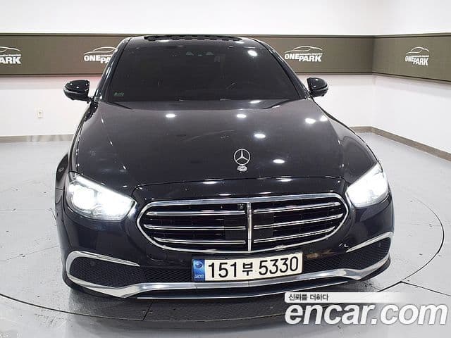 Mercedes-Benz E-Class 2021 — ფოტო 2/19