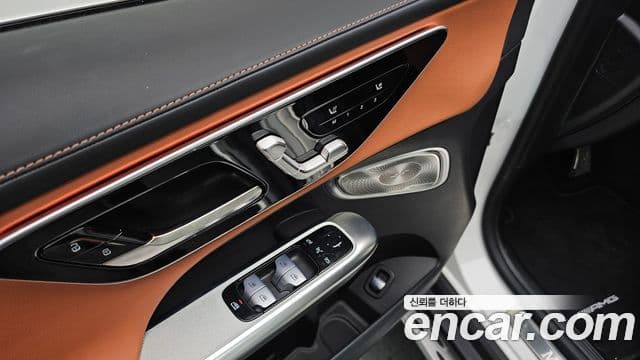 Mercedes-Benz GLC-Class 2024 — Photo 26/35