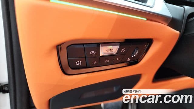 BMW M4 2023 — Şəkil 28/33