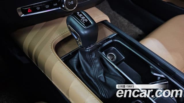Volvo S90 2019 — Şəkil 9/20