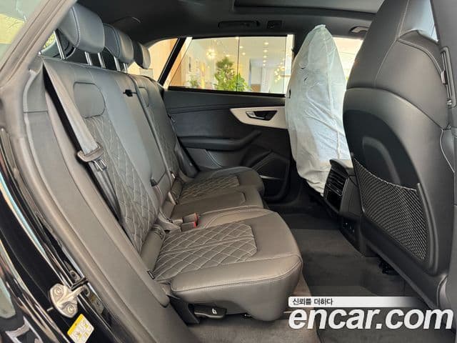 Audi Q7 2026 — Şəkil 16/18